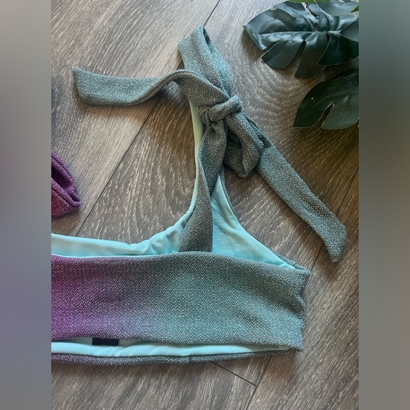 NWOT! Beach riot gemstone ombre glitter top. Size S - Picture 8 of 9